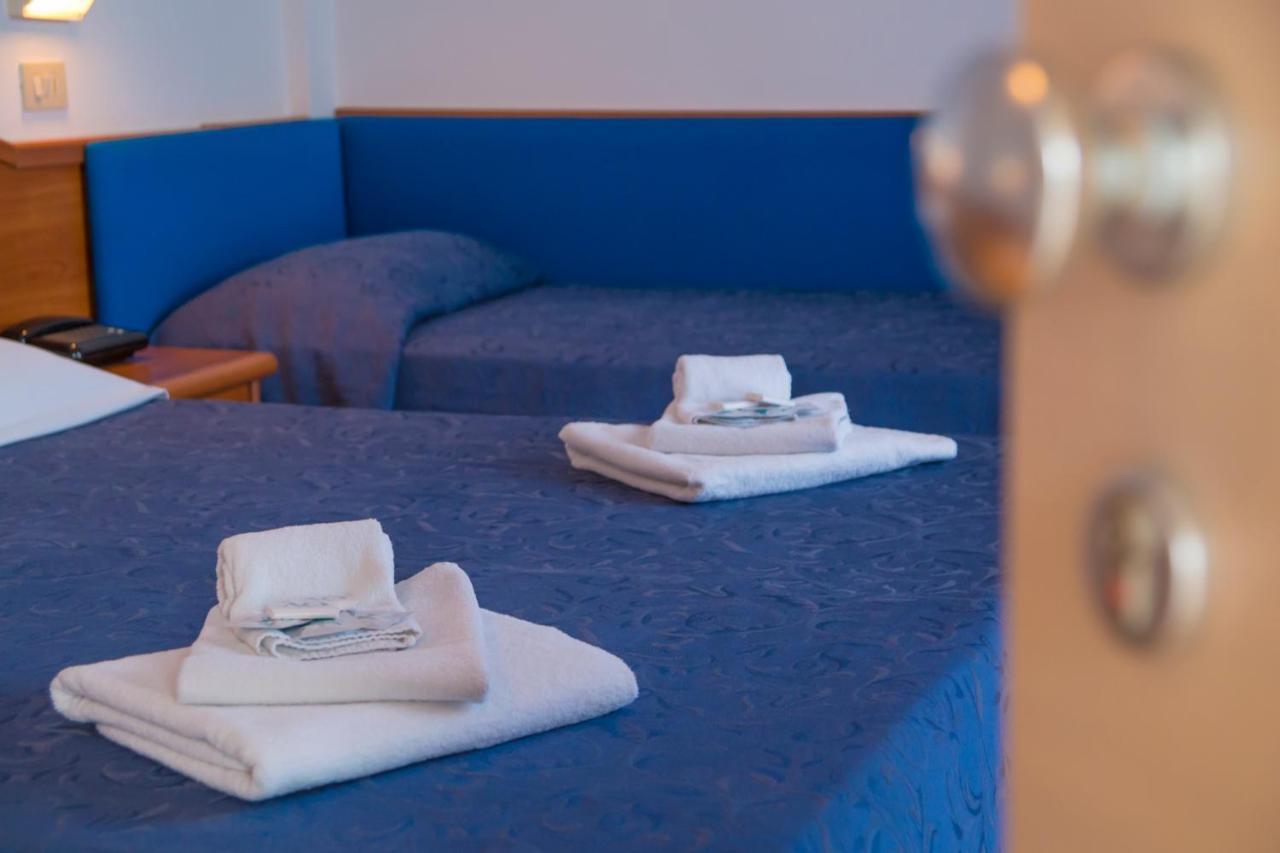 Ciccio Hotel Misano Adriatico Ngoại thất bức ảnh