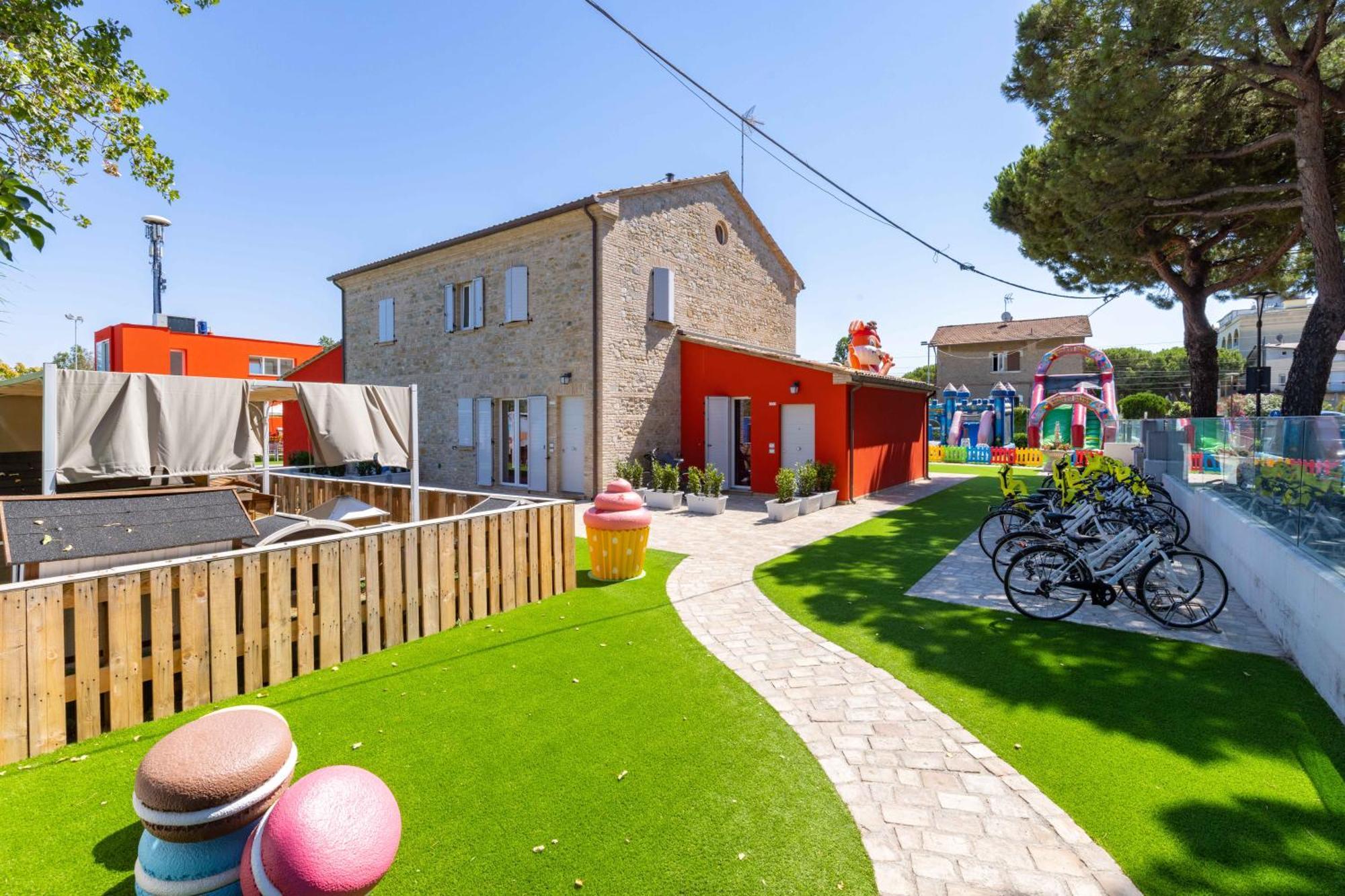 Ciccio Hotel Misano Adriatico Ngoại thất bức ảnh
