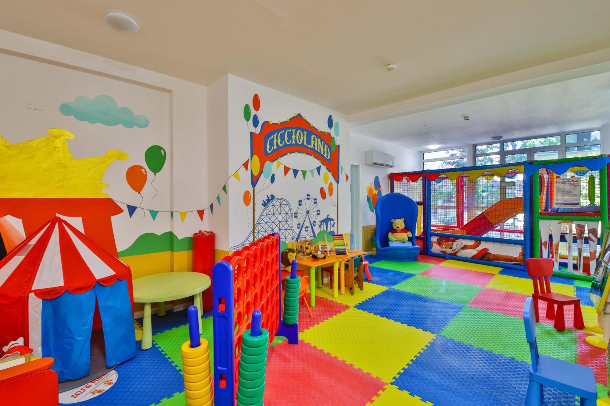 Ciccio Hotel Misano Adriatico Ngoại thất bức ảnh
