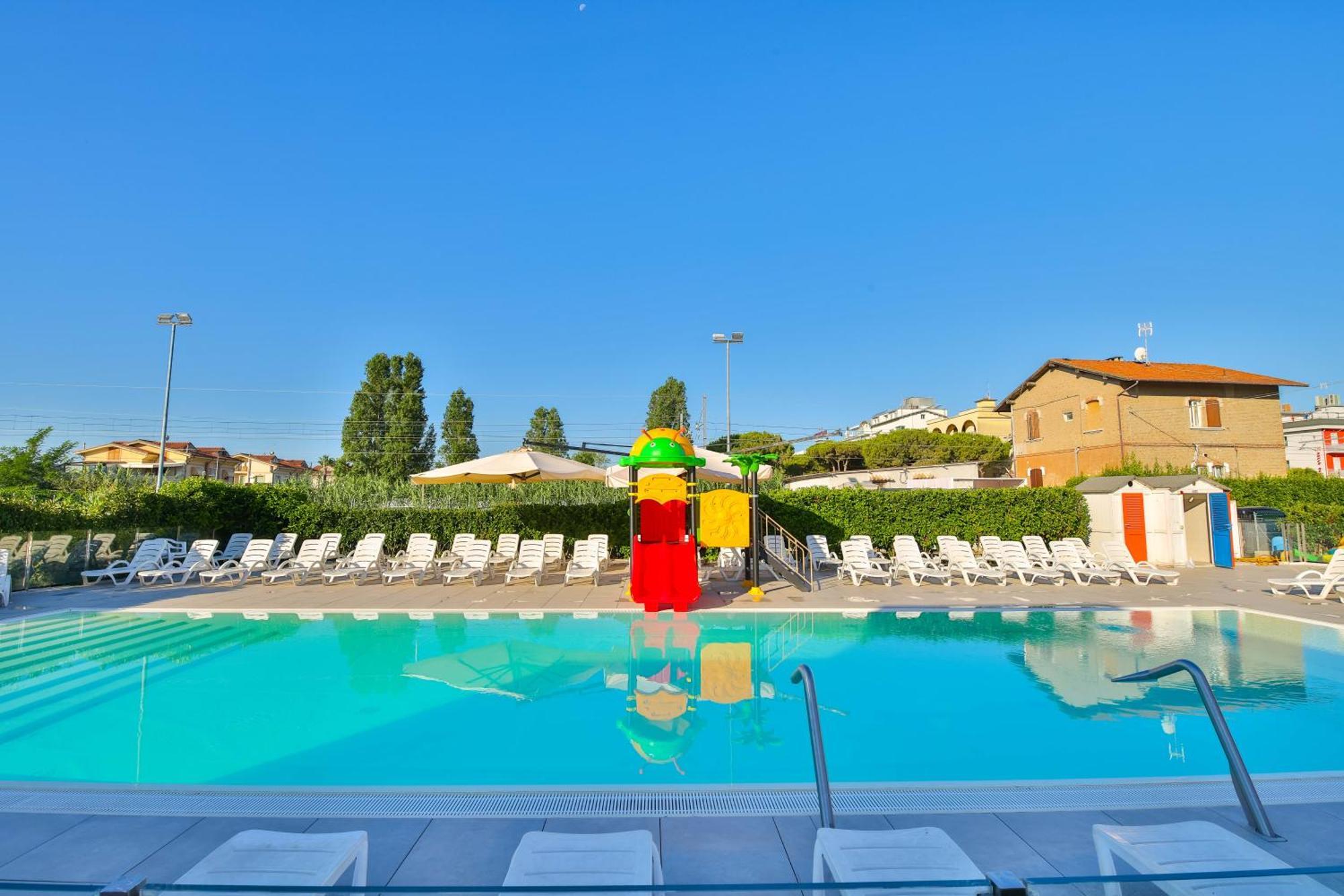 Ciccio Hotel Misano Adriatico Ngoại thất bức ảnh